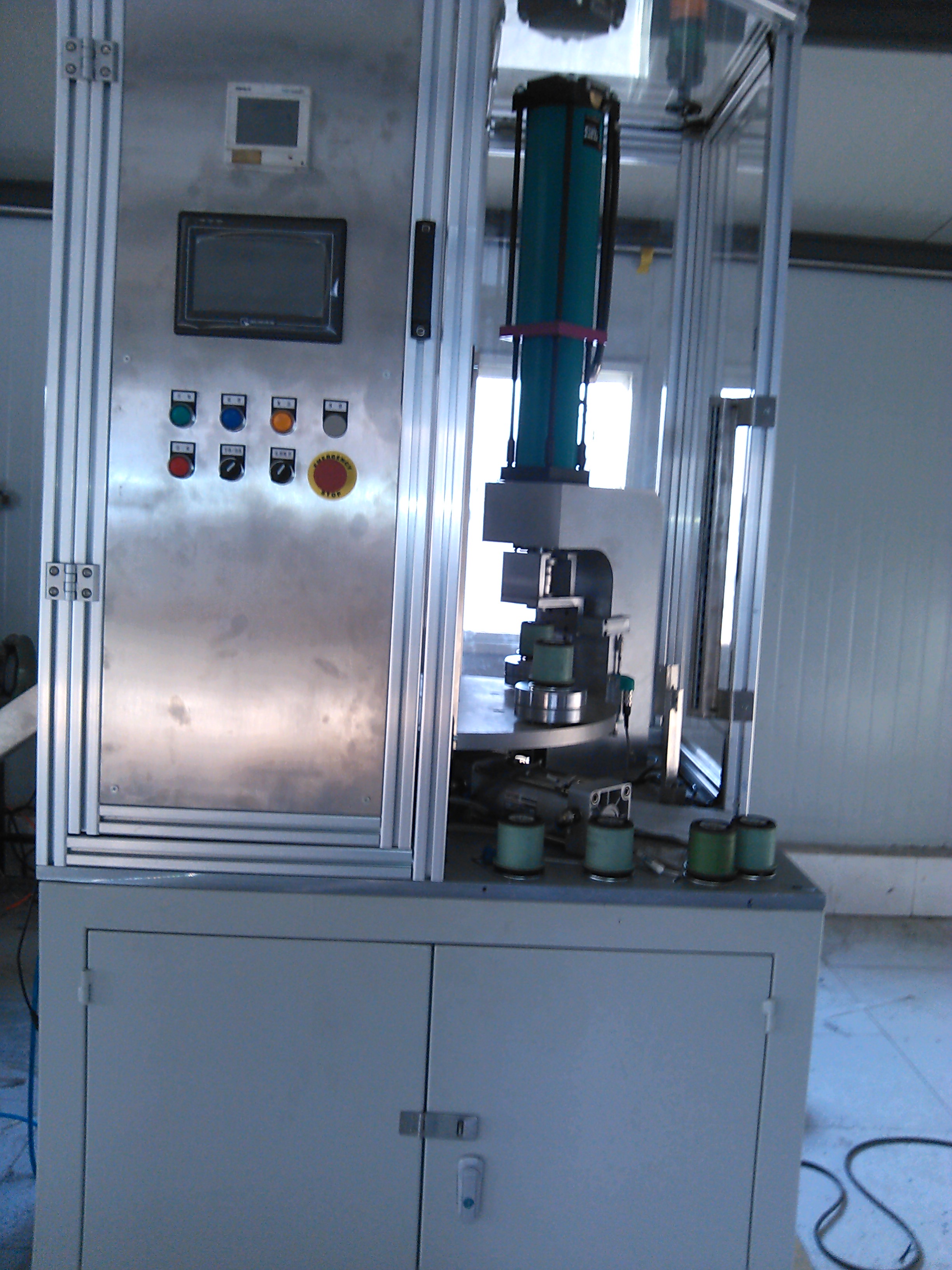 气液增压缸装配